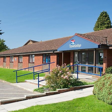 Travelodge Alton Four Marks Exterior foto